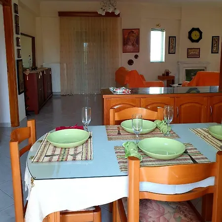 Elinas Home Apartamento *